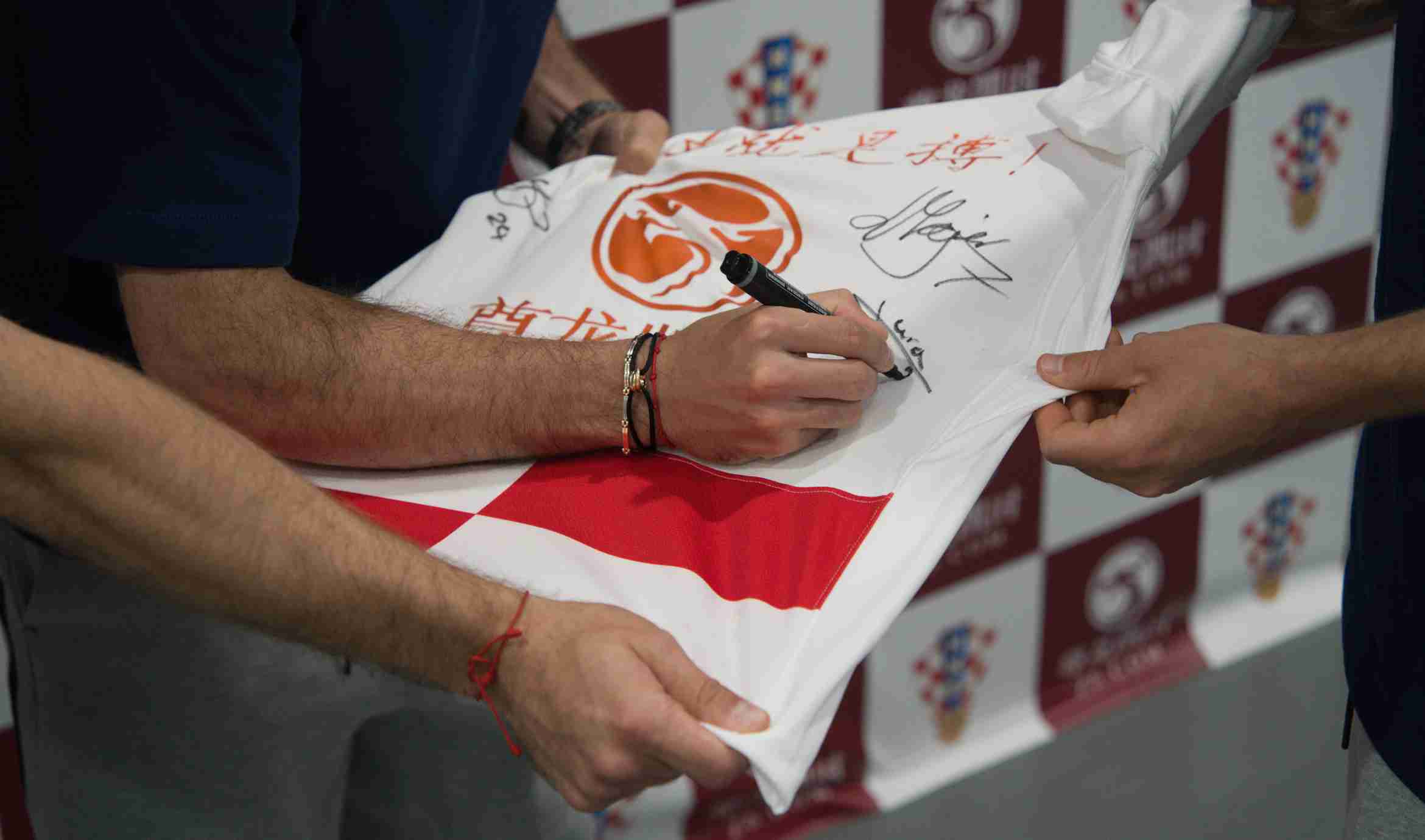 球星私人订制健身计划：开云在B体育平台推广针对粉丝需求打造的明星同款训练课程